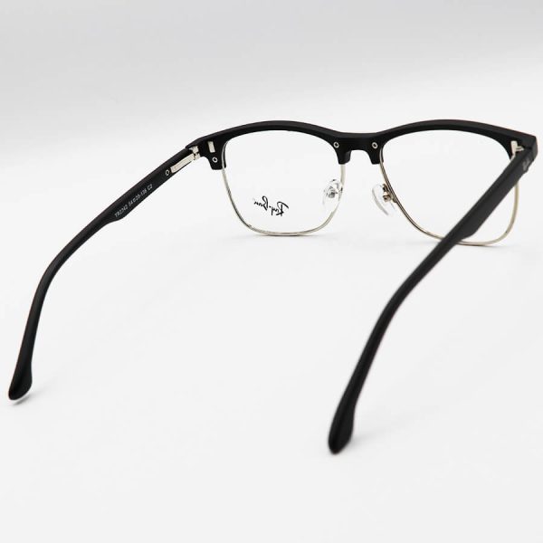 عکس از عینک طبی 4 کاوره با فریم کلاب مستر، رنگ مشکی مات، از جنس کائوچو و دسته فنری مدل tr2342