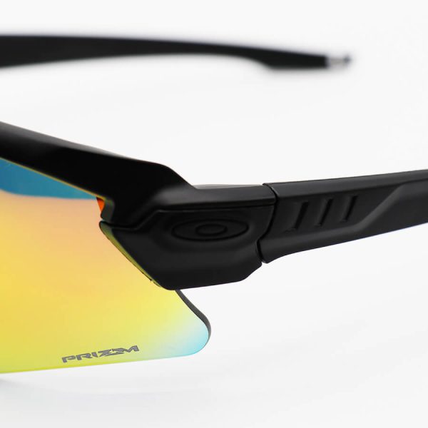 عکس از پک عینک ورزشی و عینک اسکی برند oakley به همراه 4 کاور لنز و تجهیزات جانبی کامل مدل z87+