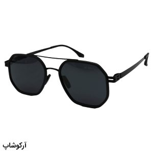 عکس از عینک آفتابی پلاریزه آیس برلین با فریم تیتانیوم، مشکی رنگ، خلبانی شکل و لنز دودی تیره مدل T0904