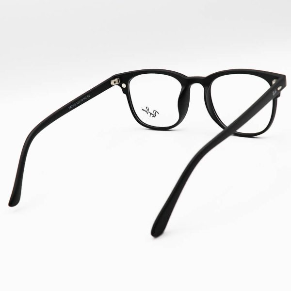 عکس از عینک طبی چند کاوره با فریم مربعی شکل، رنگ مشکی، از جنس کائوچو و دسته فنری مدل tr2346