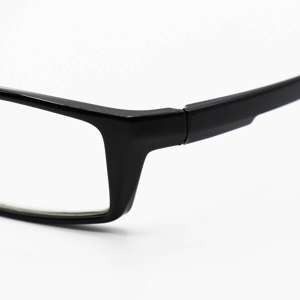 عکس از عینک مطالعه نزدیک بین با فریم مشکی، مستطیلی، نشکن و tr90 مدل d78219