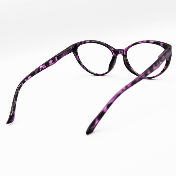 عکس از عینک مطالعه زنانه نزدیک بین با فریم بنفش دو رنگ و گربه ای شکل مدل xs5310
