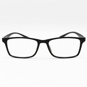 عکس از عینک مطالعه نزدیک بین با فریم مشکی رنگ، مستطیلی شکل و دسته طرح دار مدل 21-60