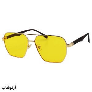 عکس از عینک شب پورشه دیزاین با فریم خلبانی، طلایی رنگ، دسته فنری و لنز زرد رنگ مدل DS2440S
