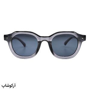 عکس از عینک آفتابی MOSCOT با فریم رنگ نوک مدادی، مربعی شکل و لنز دودی تیره مدل ZN3775
