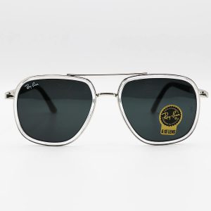عکس از عینک آفتابی Ray-Ban با فریم هندسی، نقره ای رنگ، دسته فنری و لنز سنگ و دودی تیره مدل RB3118