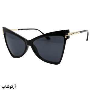 عکس از عینک آفتابی زنانه تام فورد با فریم گربه ای، مشکی رنگ و عدسی دودی تیره مدل GO370