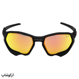 عکس از عینک آفتابی ورزشی با فریم رنگ مشکی مات، لنز آینه ای و قرمز رنگ برند Oakley مدل 2742