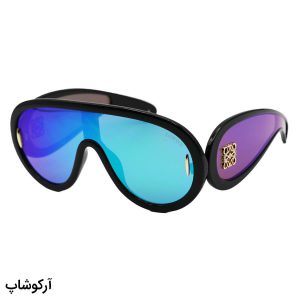 عکس از عینک آفتابی فانتزی با فریم مشکی رنگ، لنز آینه ای و دسته پهن برند LOEWE مدل 0239