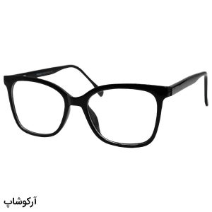 عکس از عینک طبی پرادا با فریم مشکی رنگ، مربعی شکل و دسته فنردار مدل 8811