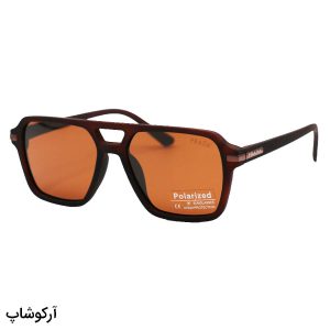 عکس از عینک آفتابی PRADA با فریم خلبانی، رنگ قهوه ای مات و لنز پلاریزه و قهوه ای تیره مدل P9842