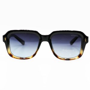 عکس از عینک آفتابی پلاریزه MOSCOT با فریم دو رنگ، مربعی شکل و لنز دودی هایلایت مدل P1211