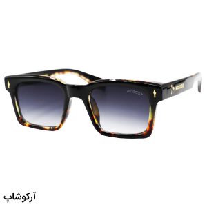 عکس از عینک آفتابی با فریم مربعی شکل، دو رنگ و لنز دودی هایلایت برند MOSCOT مدل 86025