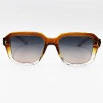 عکس از عینک آفتابی پلاریزه Moscot با فریم قهوه ای، مربعی شکل و لنز دو رنگ و هایلایت مدل P1211