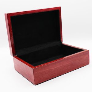 عکس از قاب عینک مستطیلی شکل، از جنس چوبی و قهوه ای رنگ مدل 992715