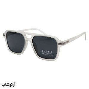 عکس از عینک آفتابی PRADA با فریم خلبانی، رنگ طوسی مات (شفاف) و لنز پلاریزه و دودی مدل P9842