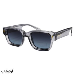 عکس از عینک آفتابی با فریم طوسی رنگ، مربعی شکل، دسته پهن و لنز پلاریزه و سایه روشن برند موسکات مدل P1201