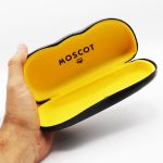 عکس از پک اورجینال عینک برند موسکات Moscot با تمام تجهیزات مدل 992726