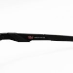 عکس از عینک ورزشی OAKLEY با دسته مشکی، لنز آینه ای، نقره ای رنگ و UV400 مدل OO9471