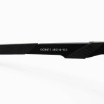 عکس از عینک ورزشی OAKLEY با دسته مشکی، لنز آینه ای، نقره ای رنگ و UV400 مدل OO9471