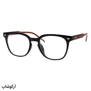 عکس از عینک طبی با فریم مشکی براق، مربعی، دسته قهوه ای و جنس بامبو جنتل مانستر مدل TR75235