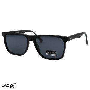 عکس از عینک آفتابی ویتوریو ریچی با فریم مربعی، رنگ مشکی مات، لنز دودی تیره و پلاریزه مدل LS8070