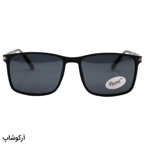 عکس از عینک آفتابی پرسول با فریم مستطیلی شکل، رنگ مشکی مات، دسته قرمز و لنز پلاریزه مدل P3219