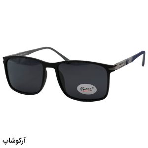 عکس از عینک آفتابی Persol با فریم مستطیلی، رنگ مشکی مات، دسته سرمه ای و لنز پلاریزه مدل P3219