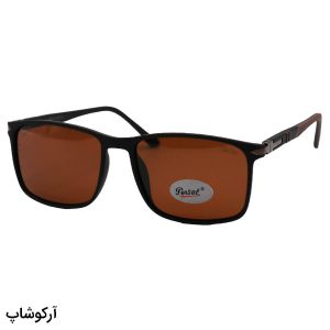 عکس از عینک آفتابی پرسول با فریم مستطیلی، رنگ قهوه ای مات، دسته فنردار و لنز پلاریزه مدل P3219