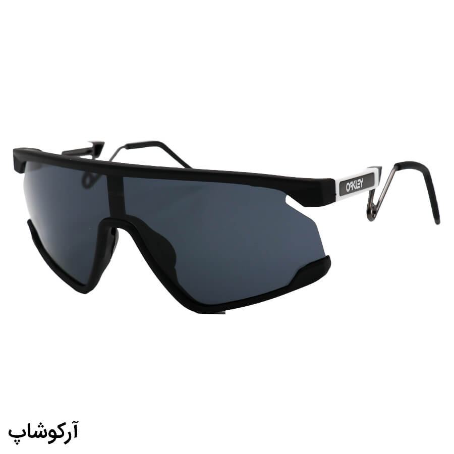 Flat-Black-Frame-And-White-Handle-And-Dark-Uv-Protection-Lens-Oakley-Sunglasses-Model-Wt2958-Bl-1 عکس از عینک ورزشی oakley با فریم رنگ مشکی مات، دسته سفید و لنز دودی تیره مدل wt2958