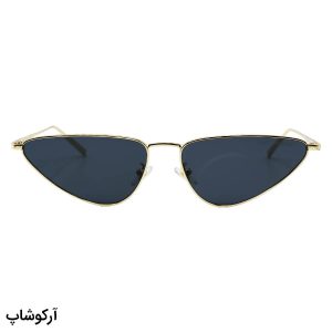 عکس از عینک آفتابی زنانه YSL با فریم طلایی رنگ، مثلثی شکل و عدسی دودی تیره مدل 8011