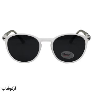 عکس از عینک آفتابی پرسول با فریم گرد، رنگ سفید یخی، دسته طوسی و لنز دودی و پلاریزه مدل P3222