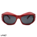 عکس از عینک آفتابی فانتزی PRADA با فریم بیس‌دار، بیضی شکل، رنگ قرمز و لنز دودی تیره و پلاریزه مدل 3346