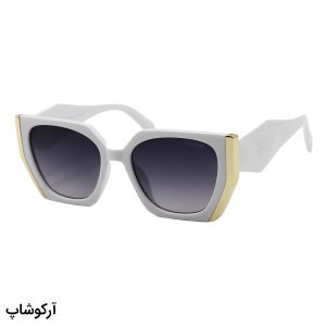 عکس از عینک آفتابی زنانه با فریم سفید و طلایی، چشم گربه ای و لنز دودی سایه روشن PRADA مدل Y284