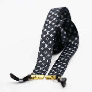 عکس از بند عینک نواری برند لویی ویتون LOUIS VUITTON با رنگ مشکی و از جنس پارچه‌ای مدل 992769