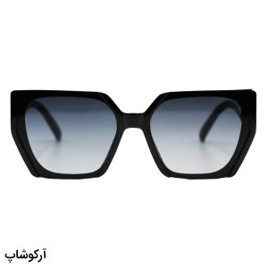 عکس از عینک آفتابی زنانه Dolce & Gabbana با فریم پروانه‌ای، رنگ مشکی و لنز دودی هایلایت مدل 7271
