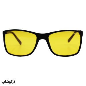 عکس از عینک دید در شب دیزل با فریم مشکی مات، مستطیلی شکل، دسته چوبی و لنز زرد مدل 2301
