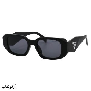 عکس از عینک آفتابی پرادا با فریم مستطیلی شکل، رنگ مشکی مات و لنز دودی تیره مدل SL312