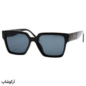 عکس از عینک آفتابی لویی ویتون با فریم مشکی براق، مربعی شکل و لنز دودی تیره مدل 2830