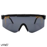 عکس از عینک ورزشی برند Pit-Viper با فریم مشکی رنگ، لنز دودی تیره و دارای UV400 مدل 49282-C01