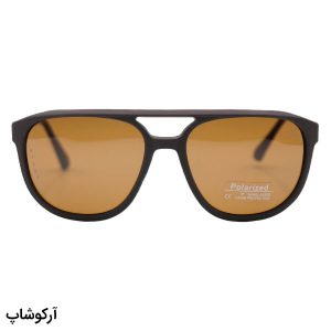 عکس از عینک آفتابی اوگا مورل با فریم خلبانی، رنگ قهوه ای مات، دسته فنردار، لنز تیره و پلاریزه مدل P7904