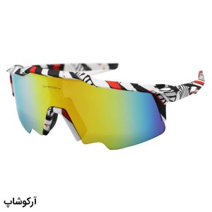 عکس از عینک ورزشی اوکلی با فریم و دسته چند رنگ و لنز جیوه‌ای و چند رنگ مدل BL5805
