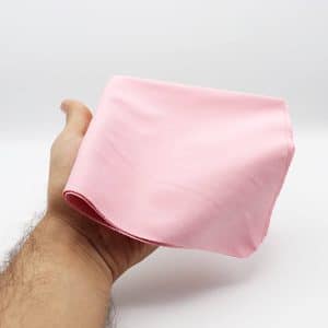 عکس از دستمال عینک صورتی، سایز بزرگ و از جنس پارچه‌ای نرم (30 در 30 سانتی‌متر) مدل 992802