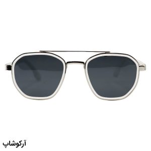 عکس از عینک آفتابی Luciano با فریم بی‌رنگ و شفاف، شکل چندضلعی، دسته فنری و لنز دودی و پلاریزه مدل TR8021