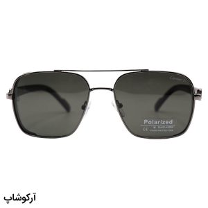 عکس از عینک آفتابی کارتیه با فریم خلبانی، رنگ نوک مدادی، دسته چوبی، لنز سبز تیره، پلاریزه و آنتی رفلکس مدل CA88010