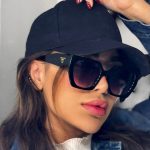 عینک آفتابی پرادا PRADA بر روی صورت مدل