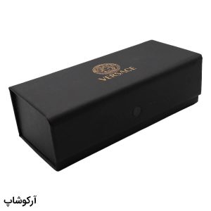 عکس از کیف عینک ورساچه VERSACE با شکل مستطیلی، مشکی رنگ و درب آهنربایی مدل 992815
