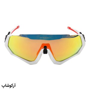 عکس از عینک ورزشی اوکلی با فریم سفید رنگ، 3 کاور لنز قابل تعویض و تجهیزات کامل مدل OO9401-WR8
