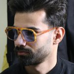 عینک دید در شب TOM FORD با فریم شکل خلبانی مدل E5159 بر روی صورت محمدحسین ابراهیم زاده