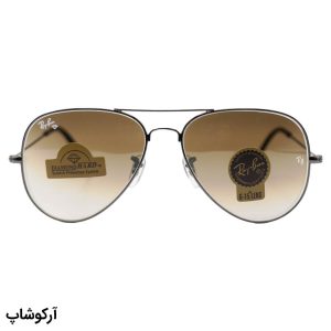 عکس از عینک آفتابی Ray-Ban با فریم خلبانی، رنگ نوک مدادی، لنز سنگ و قهوه‌ای سایه روشن مدل RB3026